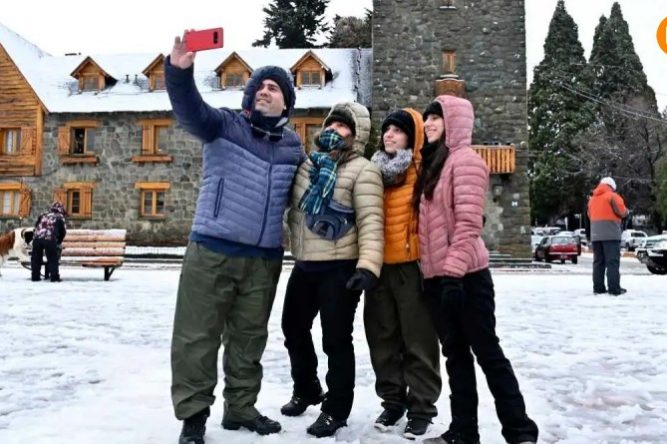 800x445_barilocheturistas